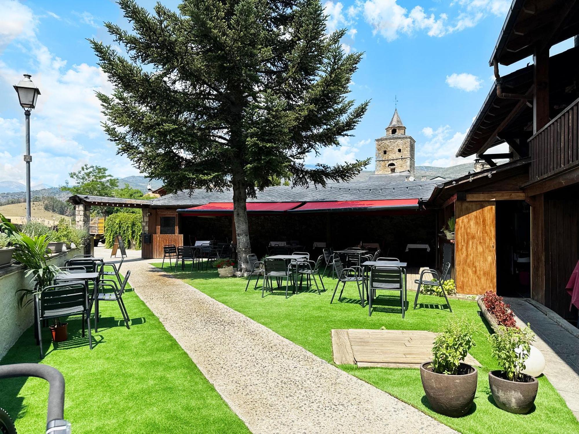 Hotel Cal Rei De Tallo Bellver De Cerdanya Extérieur photo