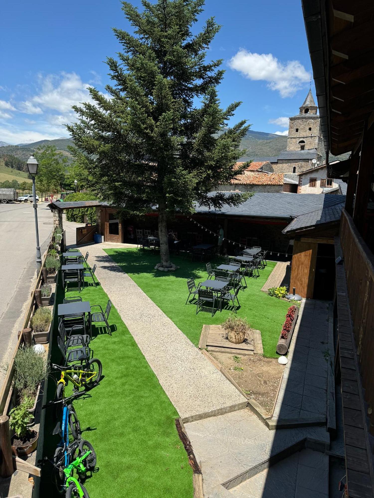 Hotel Cal Rei De Tallo Bellver De Cerdanya Extérieur photo