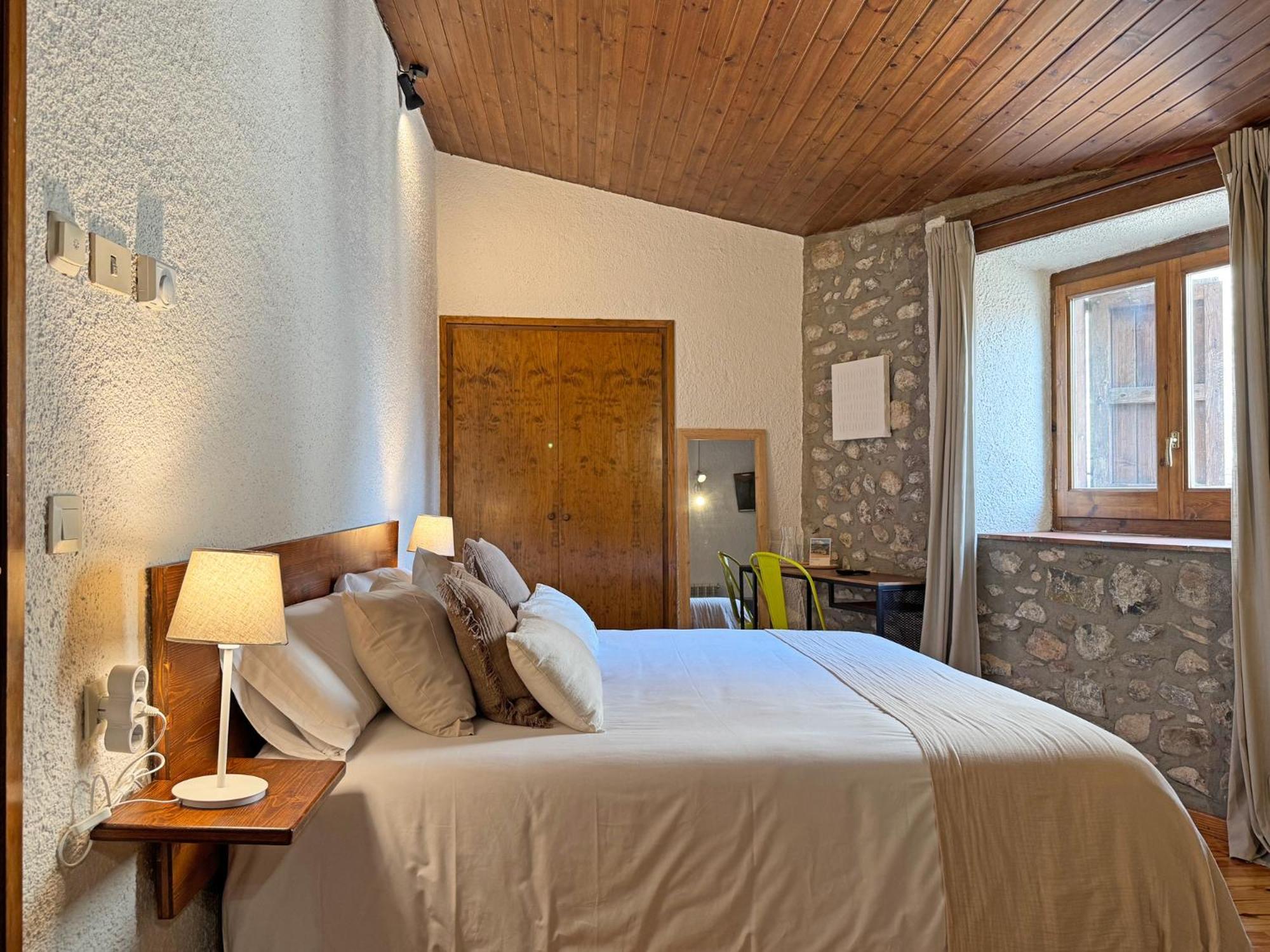 Hotel Cal Rei De Tallo Bellver De Cerdanya Extérieur photo